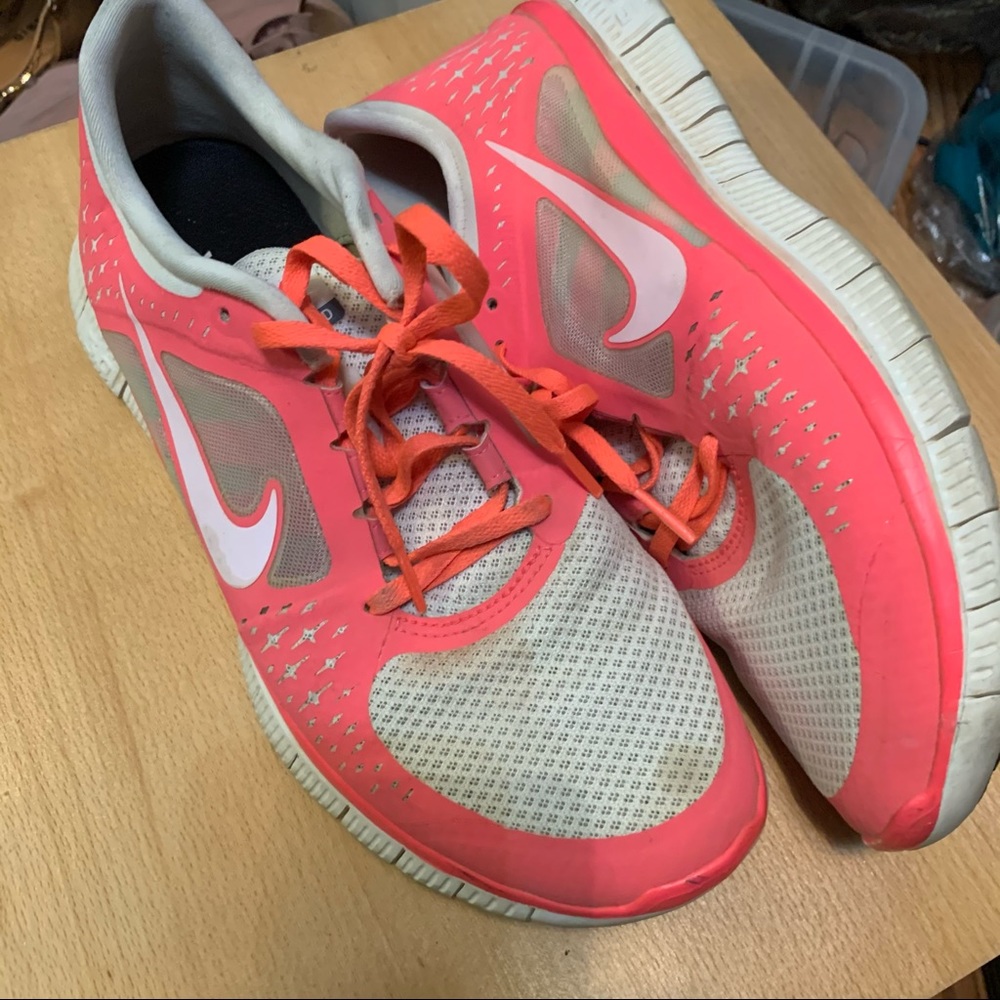 Nike ID Free Run Neon Pink Sneakers Size 12 - Picture 2 of 7